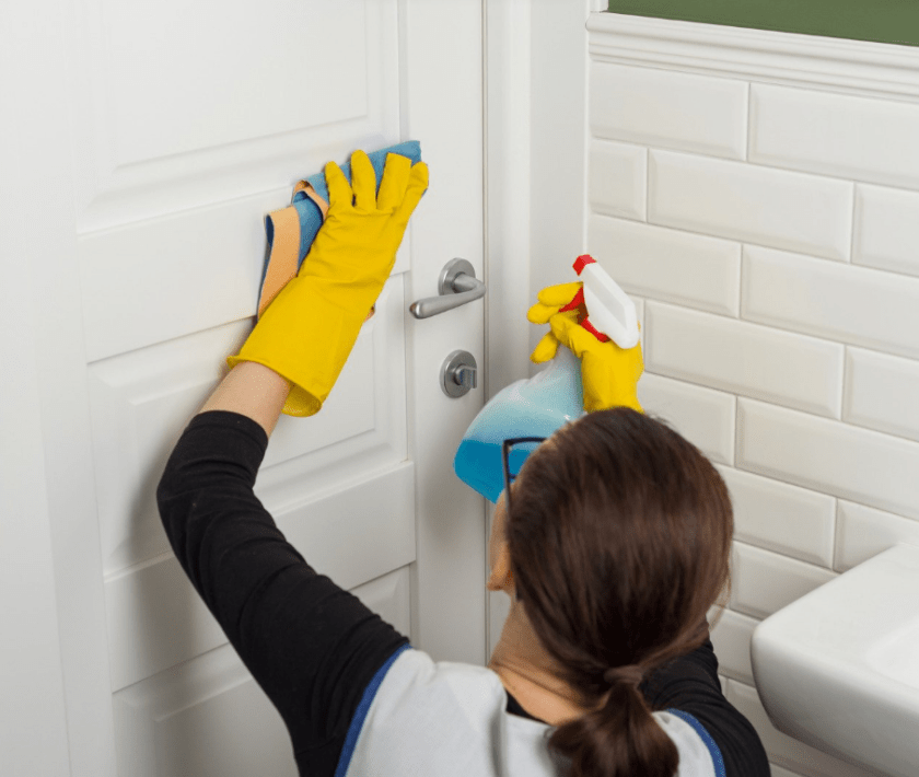 Yallamaid Bathroom Cleaning services in dubai yallamaid.com